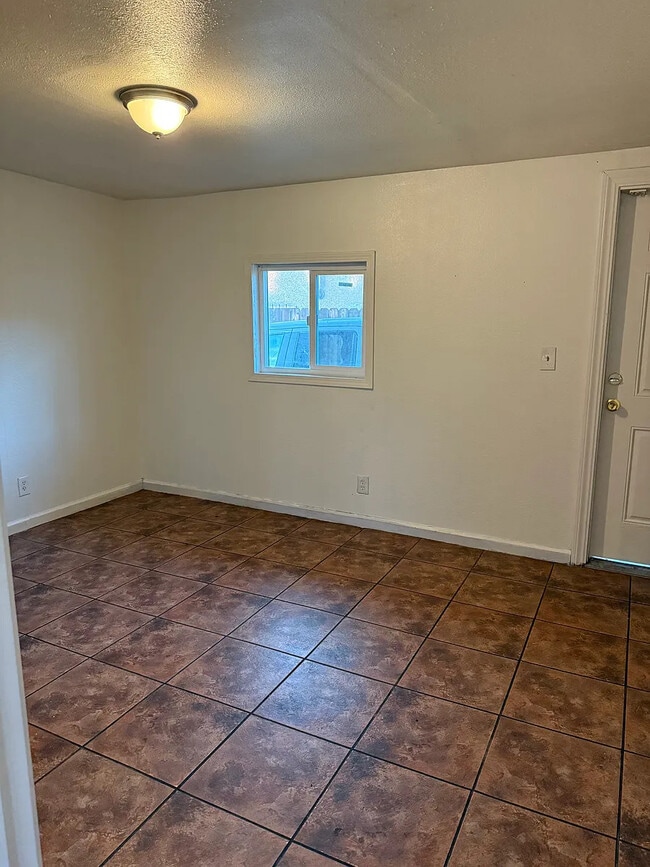 Building Photo - 735 Fresno St