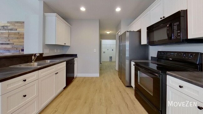 Building Photo - 2419 Red Maple Cir