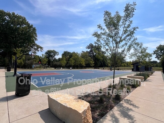Building Photo - 7097 Columbia Ave