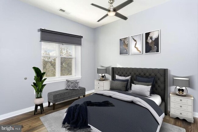 Primary Photo - 301 W Franklin St