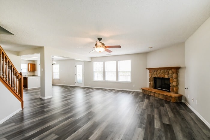 Building Photo - 5851 N Quincy Dr