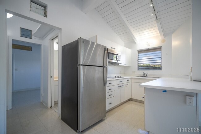 Building Photo - 1BR in Kailua – $2,995 (Utilities Included) | Move-In Ready!