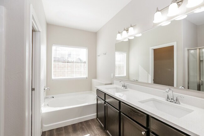 Building Photo - 3411 W Chanute Pass