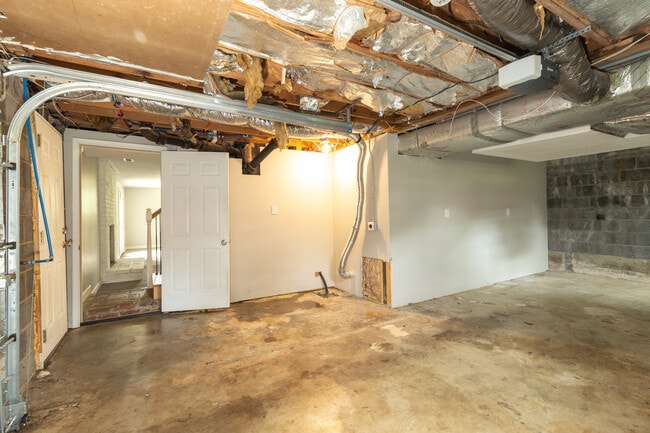 Building Photo - 2344 Alice Bell Rd