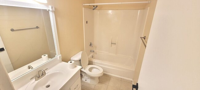 Building Photo - Scottsdale