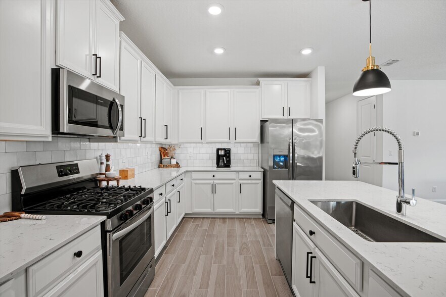 Kitchen - 294 Varner Way