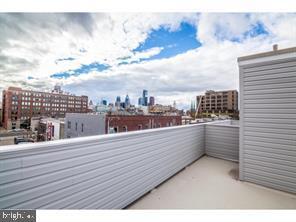 Building Photo - 1008 Mt Vernon St