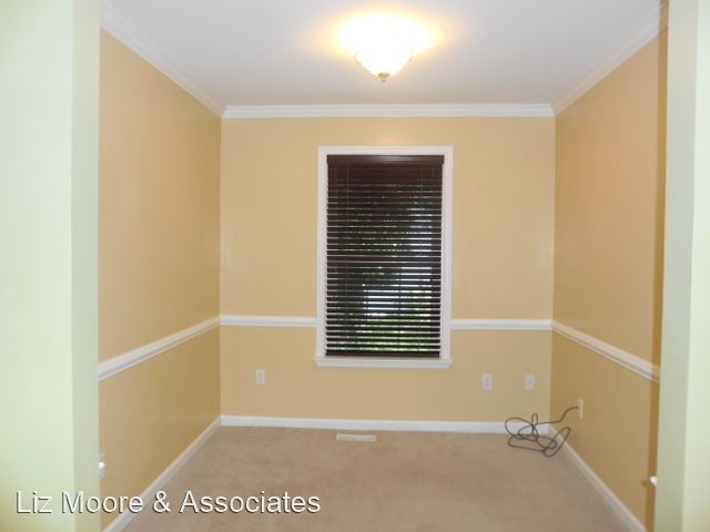 Building Photo - 3 br, 2.5 bath House - 216 Lincoln Street