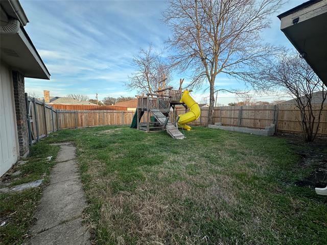 Building Photo - 305 Marriott Ln