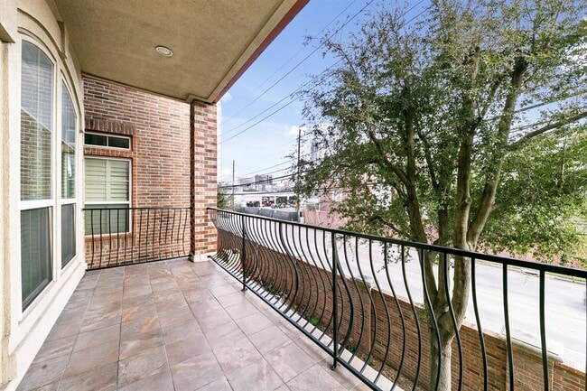 Building Photo - 3319 Bingham Manor Ln