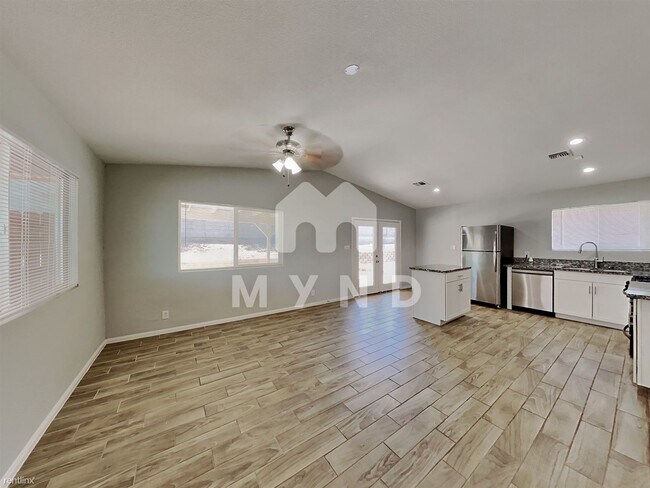 Building Photo - 3 br, 2 bath House - 421 Daffodil Dr