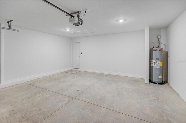 Building Photo - 2167 Lone Oak Ln