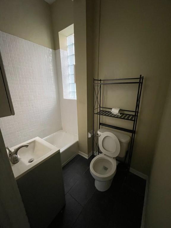 Building Photo - 2 bedroom in Chicago IL 60642