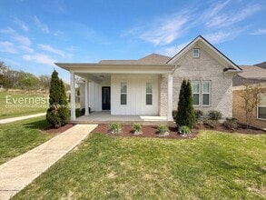Building Photo - 640 Henry Ln