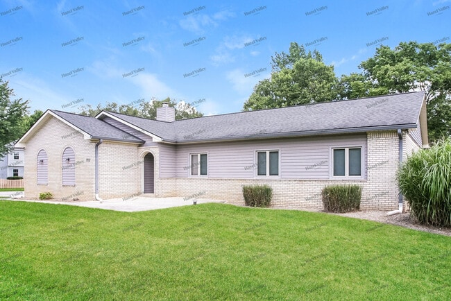 Building Photo - 7717 Long Branch Dr