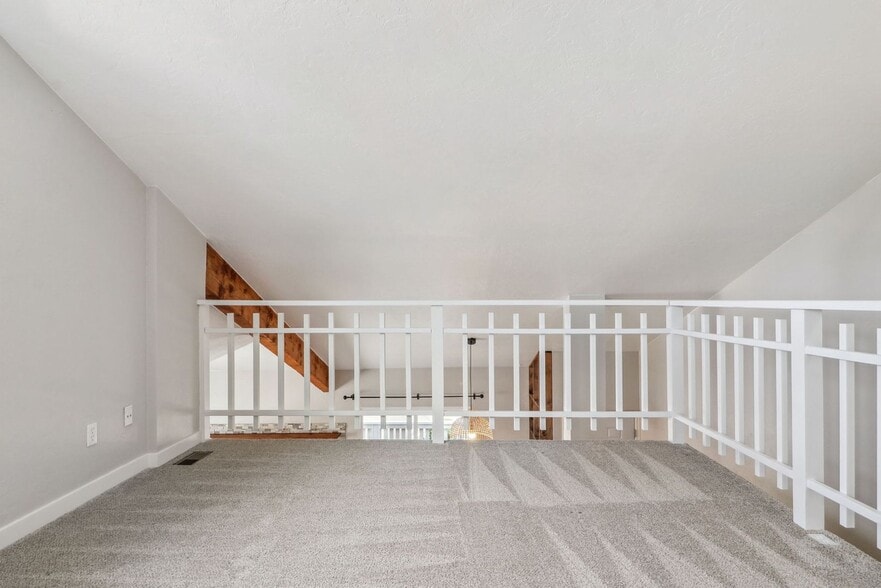 Building Photo - 1180 S Monaco St Pkwy