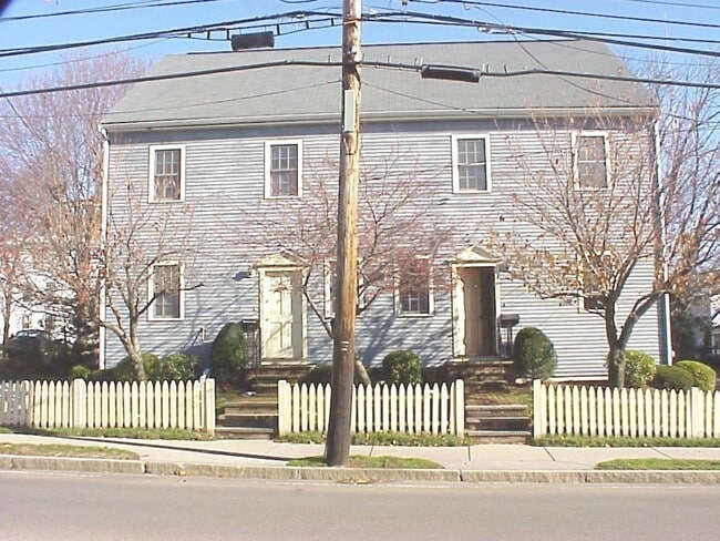 Building Photo - 1050 Chestnut St