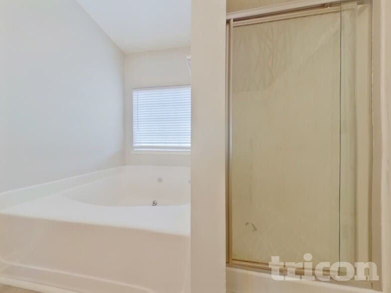 Building Photo - 17 Shaw Blvd