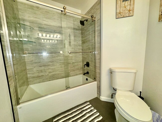 Building Photo - 4428 Rodman Dr