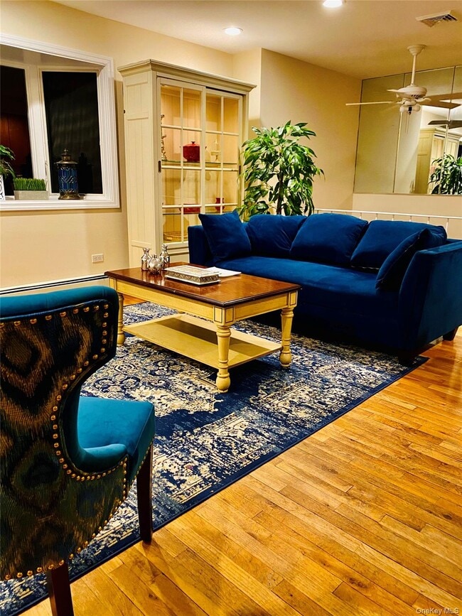 Building Photo - 1362 Hummel Ave