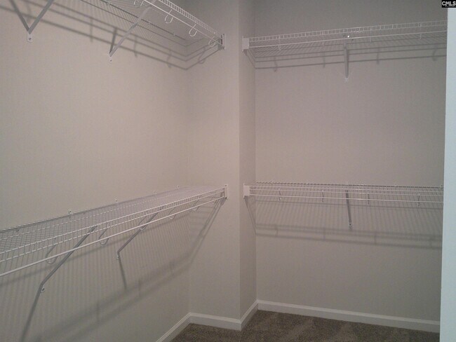Building Photo - 1425 Tamarind Ln