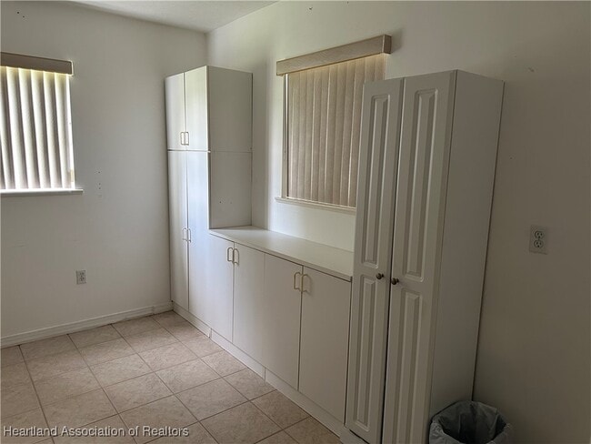 Building Photo - 4433 Sebring Ave