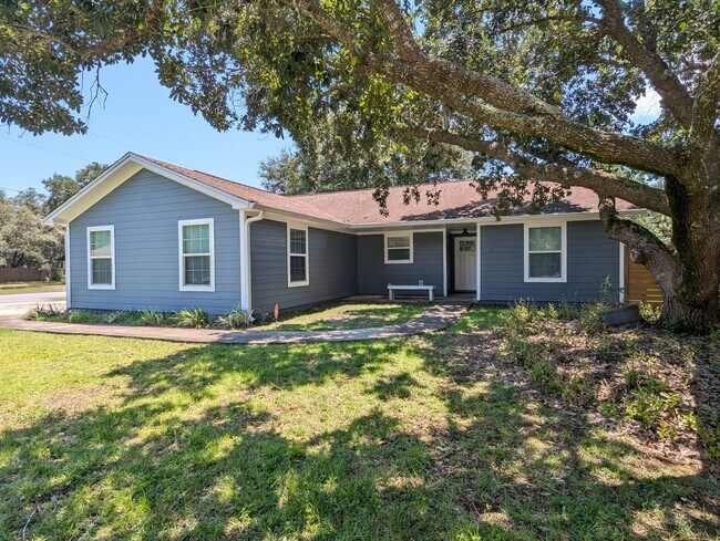 Building Photo - 8325 Fortworth St