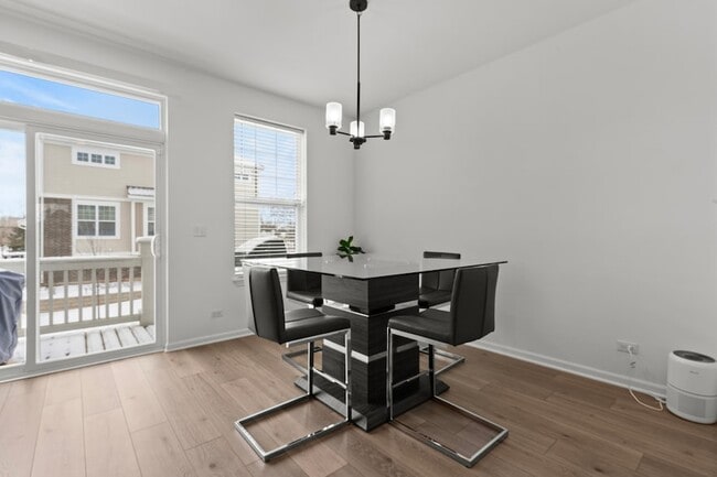 Building Photo - 30W158 Wheeler Cir