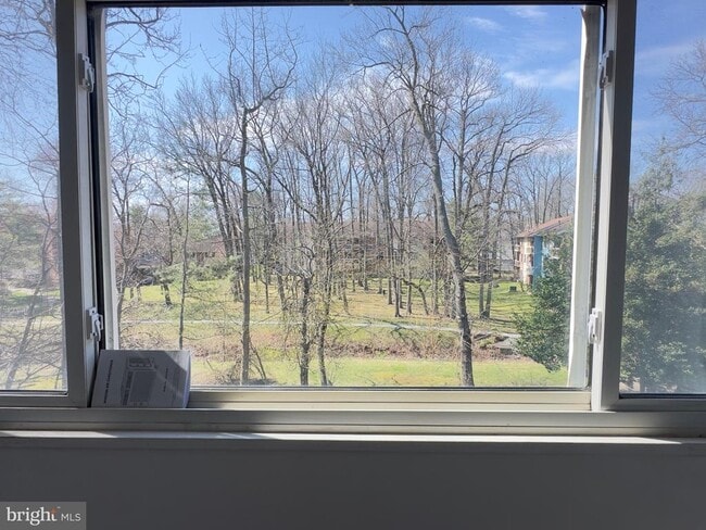 Building Photo - 1017 Oaklyn Ct