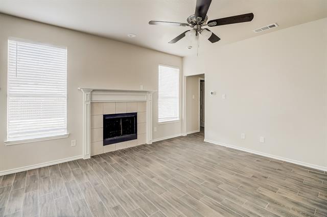 Building Photo - 715 S Parks Dr