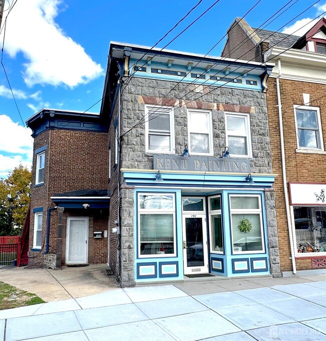 Primary Photo - 151 N Broadway