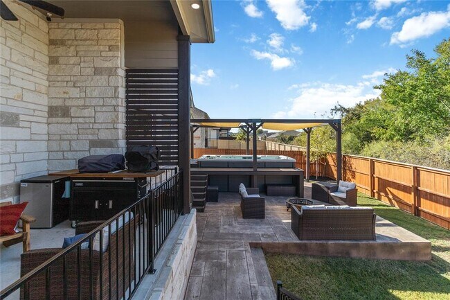 Building Photo - 116 Charles Zanco Dr