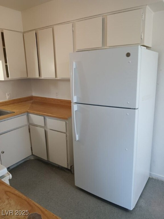 Building Photo - 1400 E Mesquite Ave