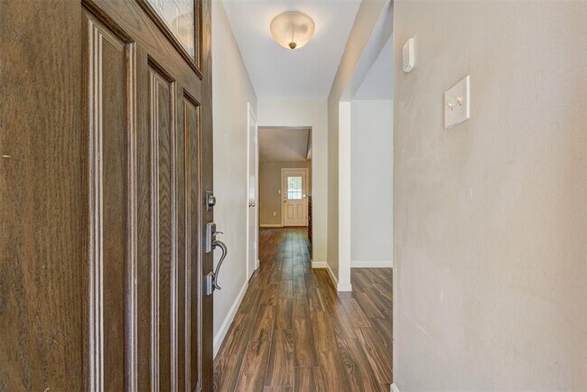 Building Photo - 10622 Sapling Way