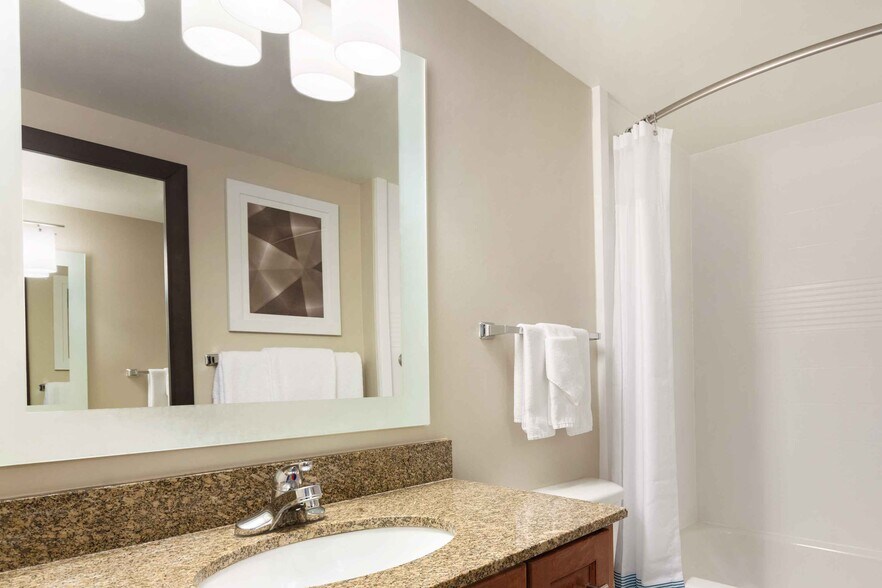 Building Photo - Furnished Studio-Denver - Broomfield