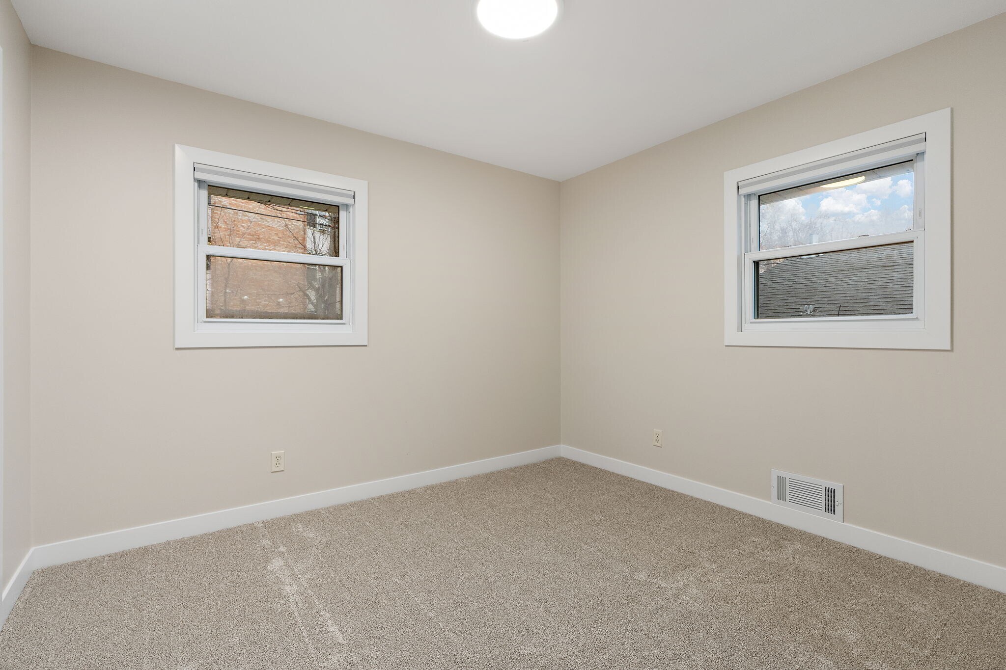 Bedroom 2 - 3146 Grimes Ave N