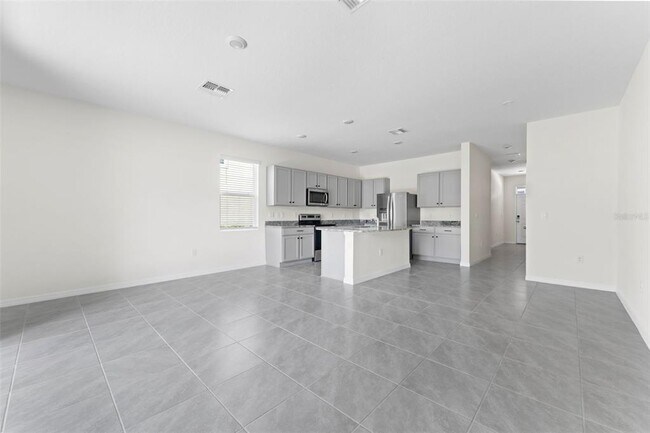 Building Photo - 11082 Crescent Deer Dr