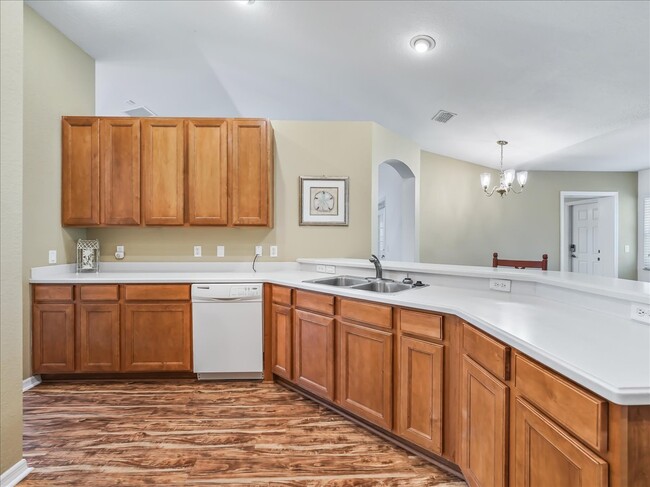 Kitchen - 11025 SE 174th Loop