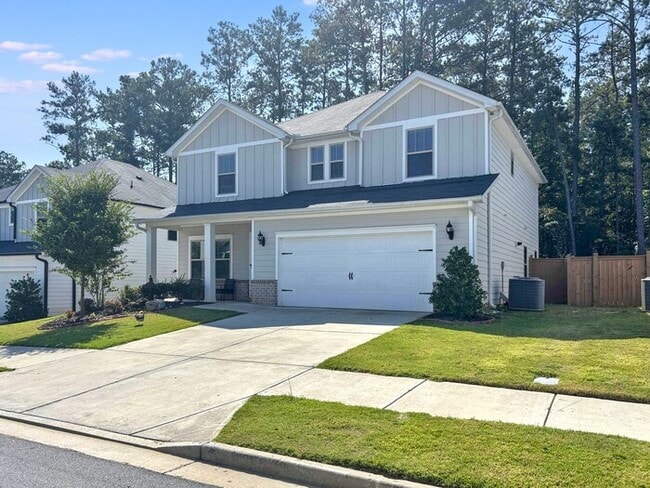 Building Photo - 662 Stately Dr