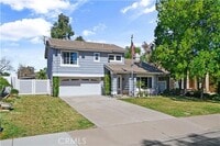 Building Photo - 26691 Kicking Horse Dr