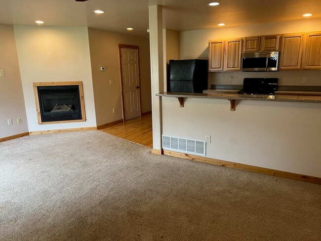 Building Photo - 3080 Catkin Lane