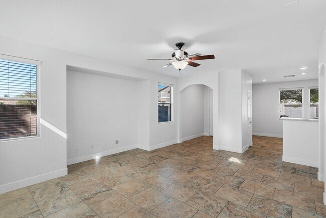 Building Photo - *NICE UPGRADED HOME IN SOUTHERN HIGHLANDS!!
