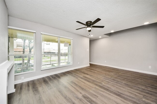 Building Photo - 781 Country Pl Dr