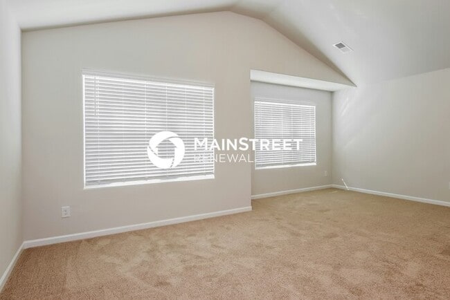 Building Photo - 3 Bedroom Pet-Friendly Home in Zebulon, NC with Main Street Renewal