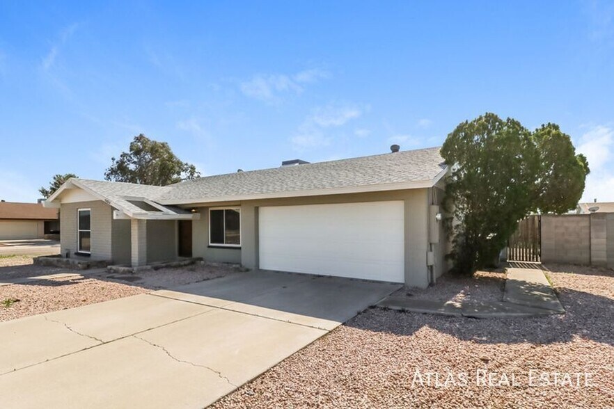 Building Photo - 1323 W Rosemonte Dr