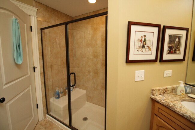 Building Photo - 10765 Clock Tower Dr