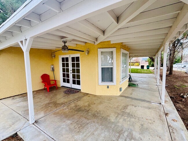 Building Photo - 41024 16th St W