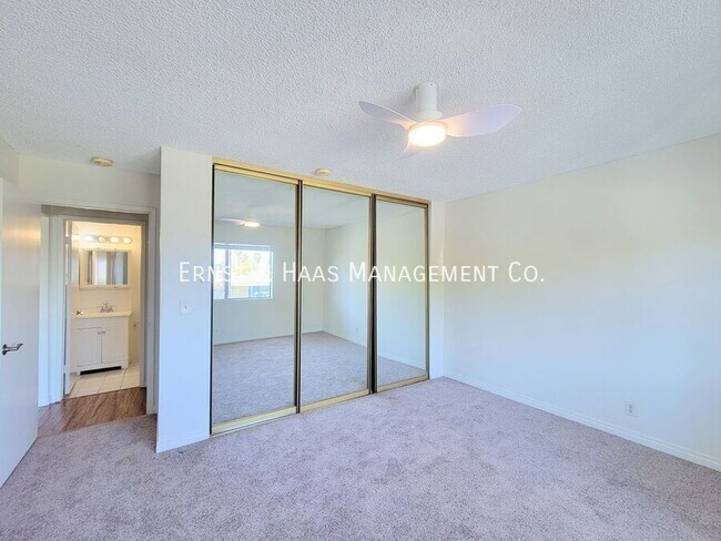 Building Photo - 3565 Linden Ave