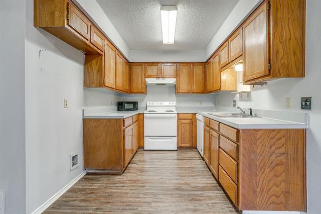 Building Photo - 926 Irene St