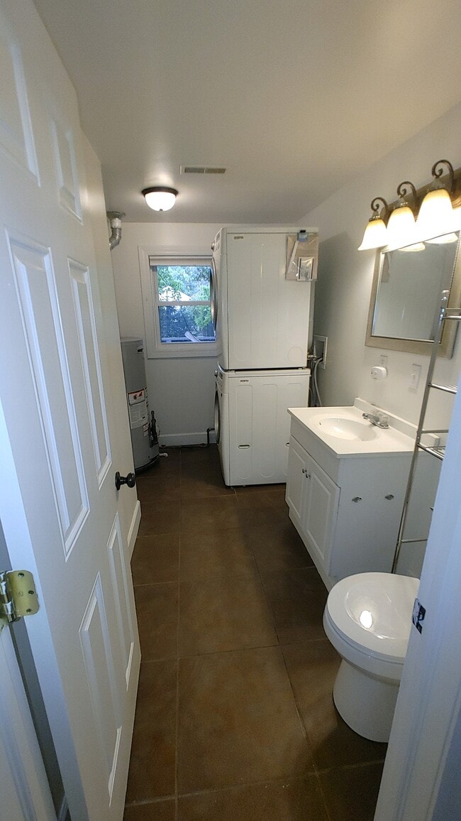Building Photo - 4582 Maiden Ln